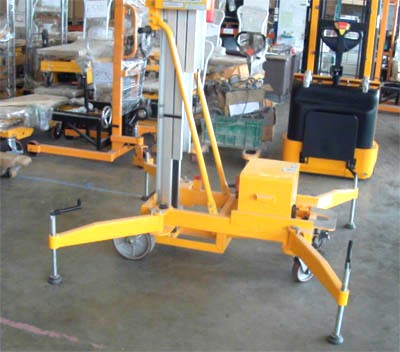 ผู้จัดจำหน่าย รถกระเช้าไฟฟ้า Electric Picker ขนาดเล็ก ผู้จัดจำหน่าย รถกระเช้าไฟฟ้า Electric Picker ขนาดเล็ก